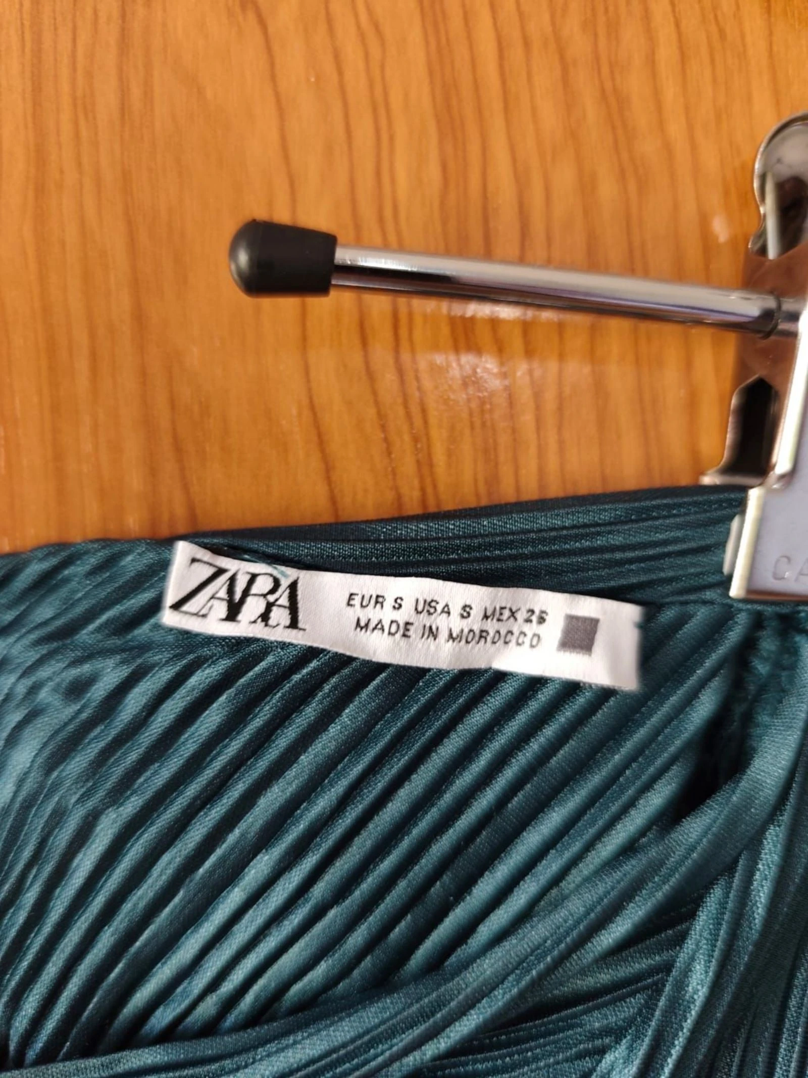 Zara top plisado verde petróleo, lazada, talla S – photo 3